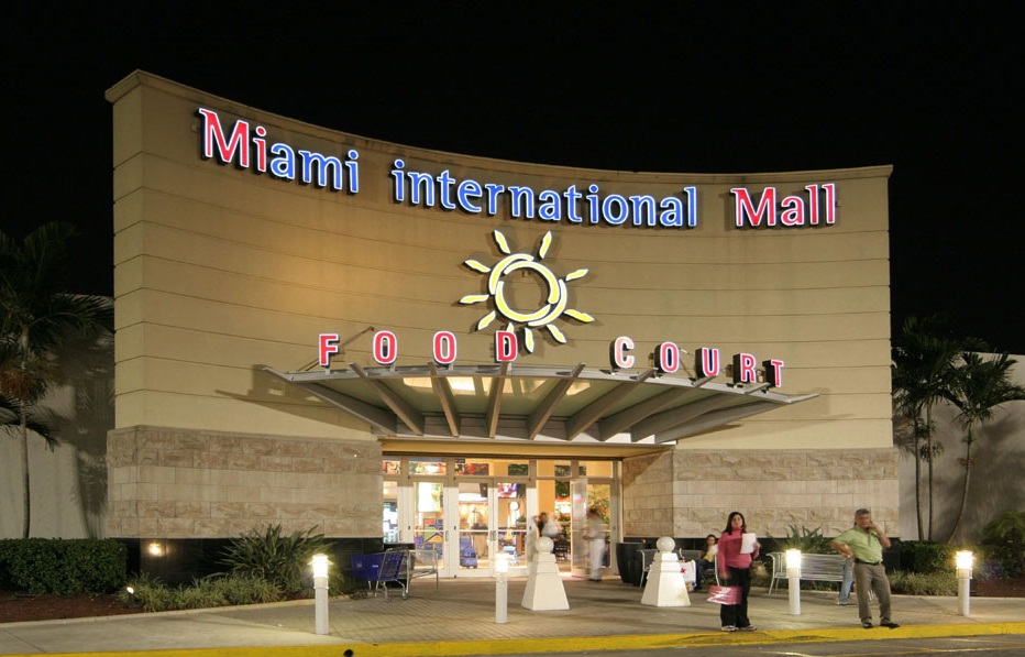 naturalizer international mall