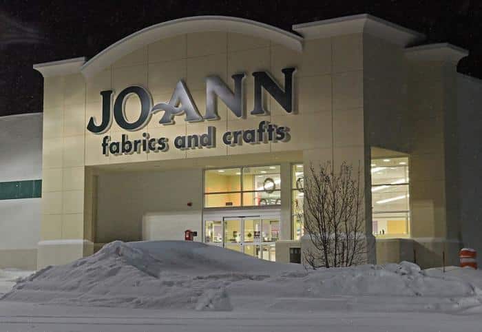 1280px-JoAnns_Fabrics_and_Crafts.jpg