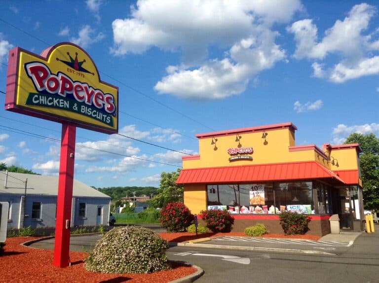 Popeyes re-enters China with TH International February 21, 2023