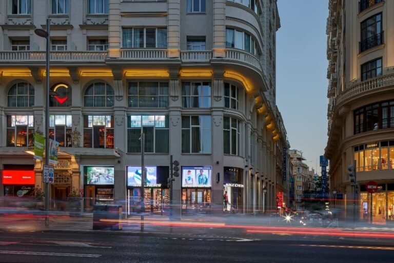 Skechers opens flagship store on Gran Via in Madrid October 5, 2022