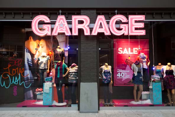 Destiny USA, Garage store
