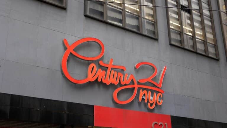 Century 21 reopens flagship department store in Manhattan May 17, 2023