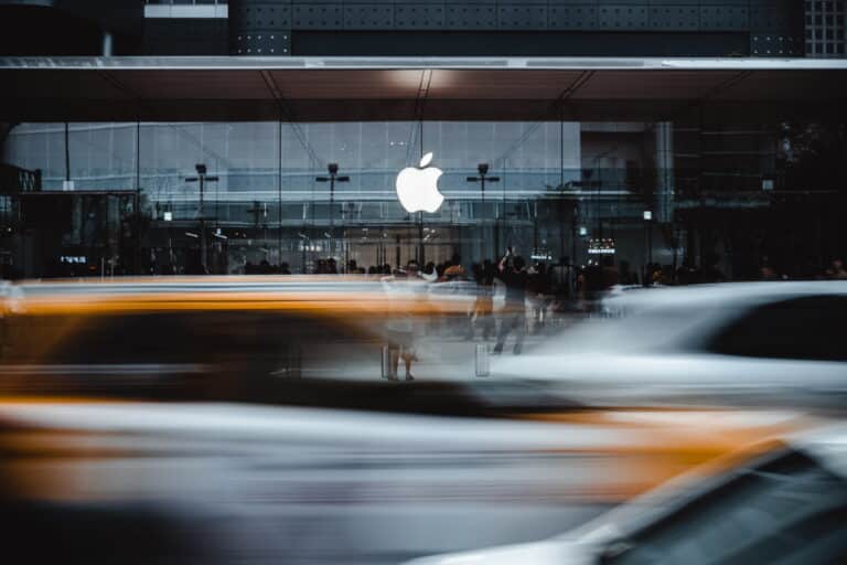 Apple opens store at American Dream mall November 29, 2022