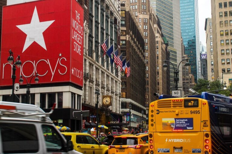 Macy's closes full-line stores in malls January 7, 2023