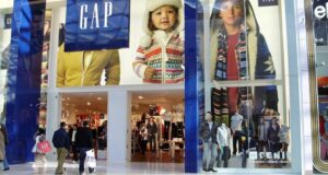 The crisis is forcing retailers to close stores on a massive scale | Malls.com