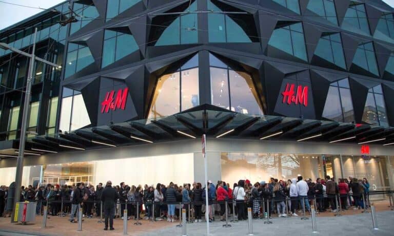 H&M and ThredUp launch resale program March 15, 2023