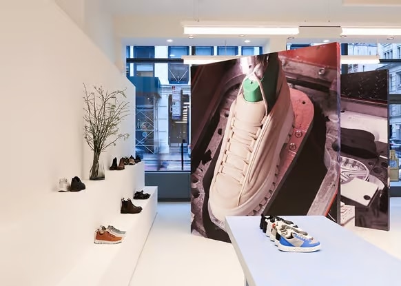 moon-ecco-nyc