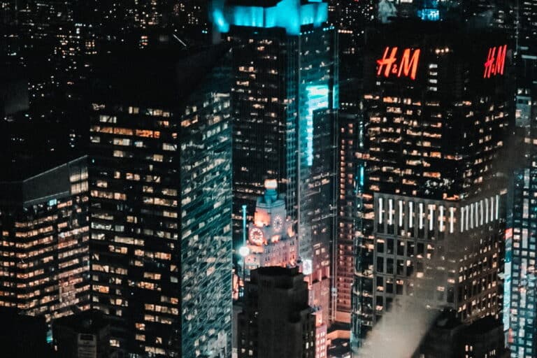H&M opens "store experience" concept space in New York November 30, 2022