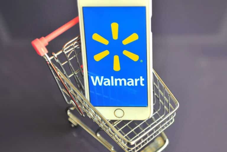 Walmart to raise employee salaries by 17% January 25, 2023