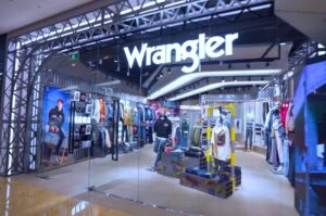 Wrangler opened its first store in China | Malls.com