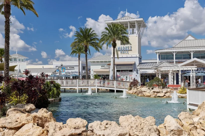 Tampa Premium Outlets