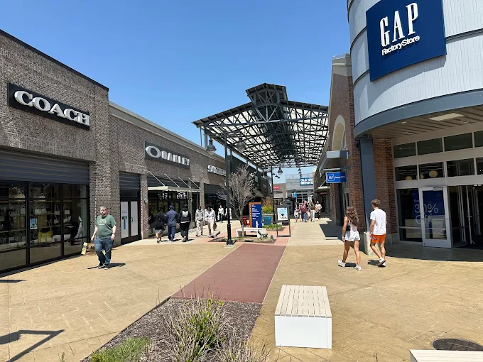 Tanger Grand Rapids