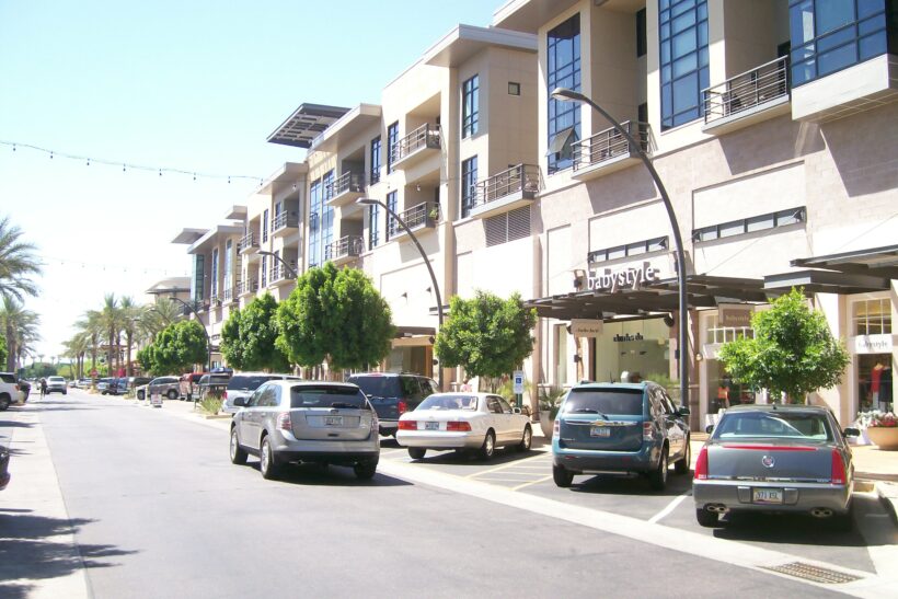 Kierland Commons